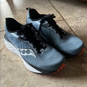 Men’s Saucony Triumph 22